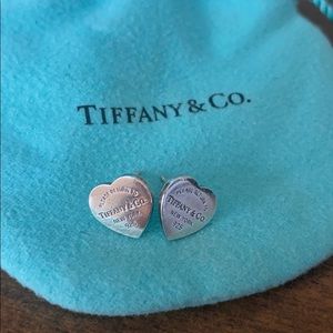 Return to Tiffany Heart Earrings